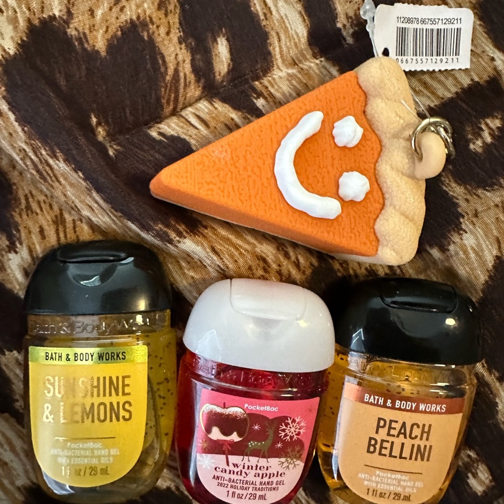 NWT BATH & BODYWORKS BUNDLE